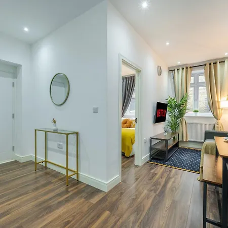 Modern 1 Bed Apartment - Us Embassy, Nine Elms & Battersea Station Londra Esterno foto