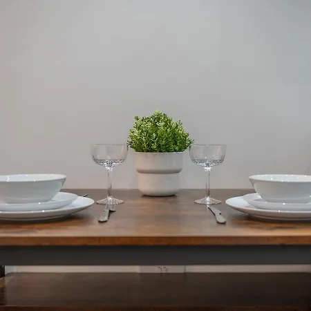 Modern 1 Bed Apartment - Us Embassy, Nine Elms & Battersea Station Londra Esterno foto